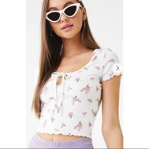 🦩2/$25 Floral Ribbed Ruffle Hem Crop Tie Top